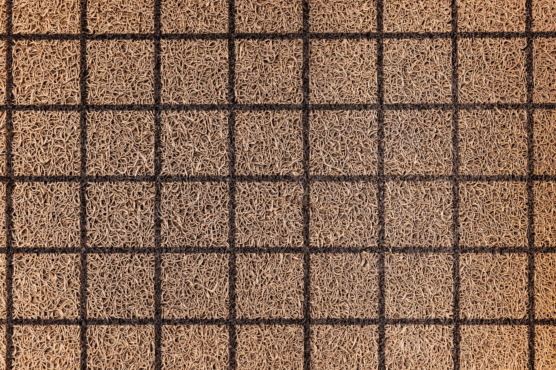 Tapis de sol sur mesure ou universel : que choisir ?